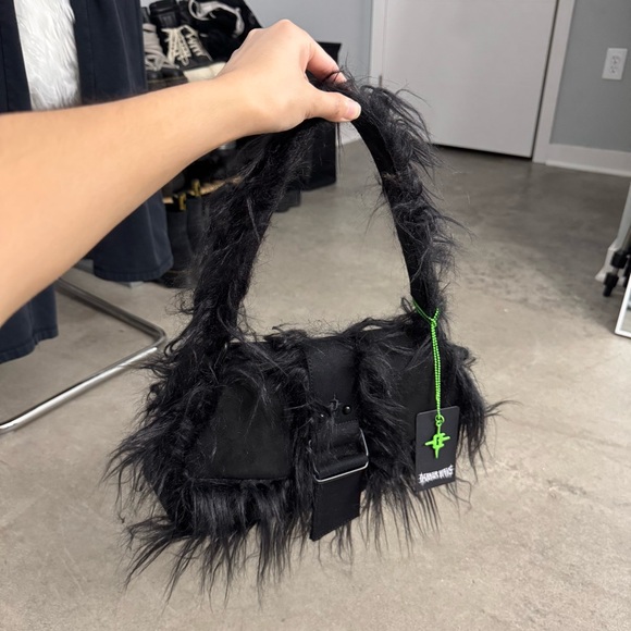 Faux Fur Shoulder Bag - Picture 8 of 8